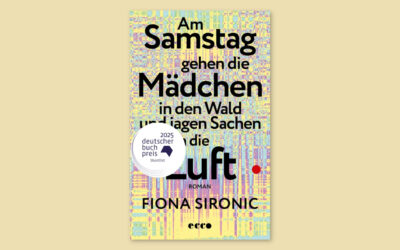 Am Samstag gehen die Mädchen in den Wald und jagen Sachen in die Luft